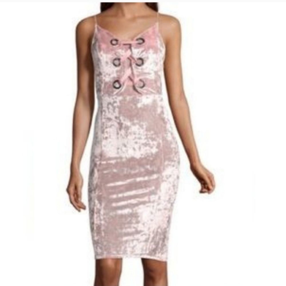 New with tags Pink Crushed Velvet Lace Front Dress size XXL - Picture 3 of 11